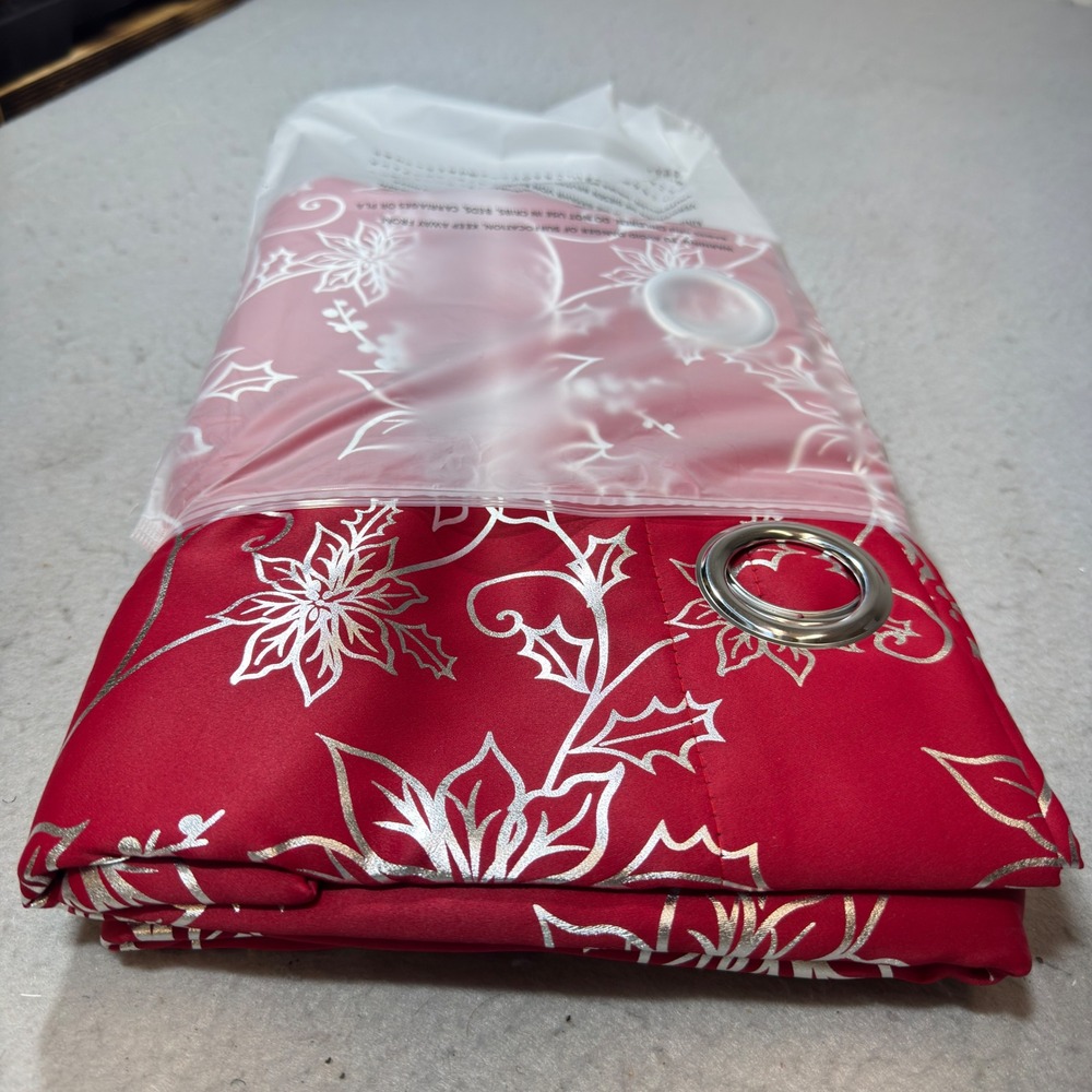 Unbranded Curtain Pair Unisex OS Red Like New Silver Poinsettia Grommet Festive